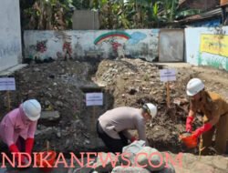 Bupati Tulungagung dan Kapolres Letakkan Batu Pertama TK Bhayangkari 49 Ngunut