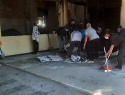 DPRD Kediri Bersih-bersih Gedung Pascaperusakan, Aktivitas Segera Normal