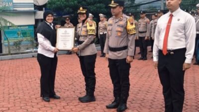 Polres Kabupaten Semarang Terima Penghargaan dari Tim Reaksi Cepat Perlindungan Perempuan dan Anak Nasional – Penyerahan Dilakukan di Lapangan Apel Pagi
