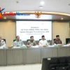 Direktur Jenderal Kesehatan Lanjutan Kemenkes RI dr. Azhar Jaya bersama jajaran dan Pemkab Tulungagung dalam pertemuan Advokasi Uji Coba RBKP, iDRG, dan KRIS, Tulungagung 25 September 2026 — andikanews.com